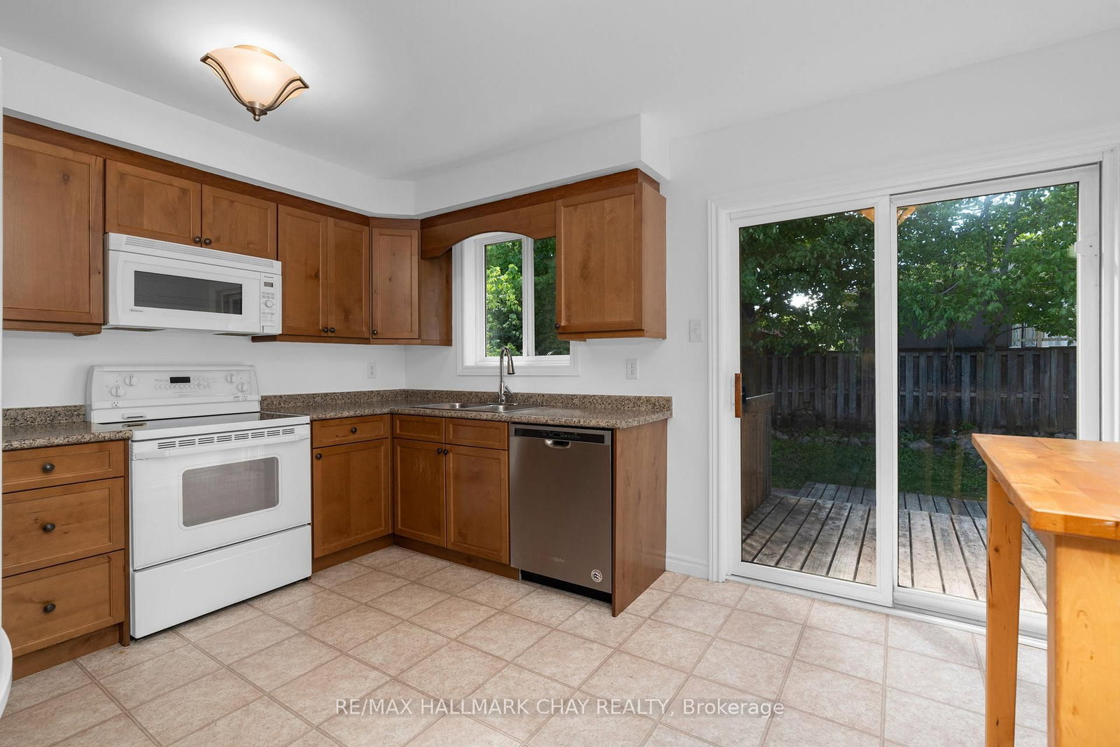 63 Masters Drive • Barrie, ON photo 11