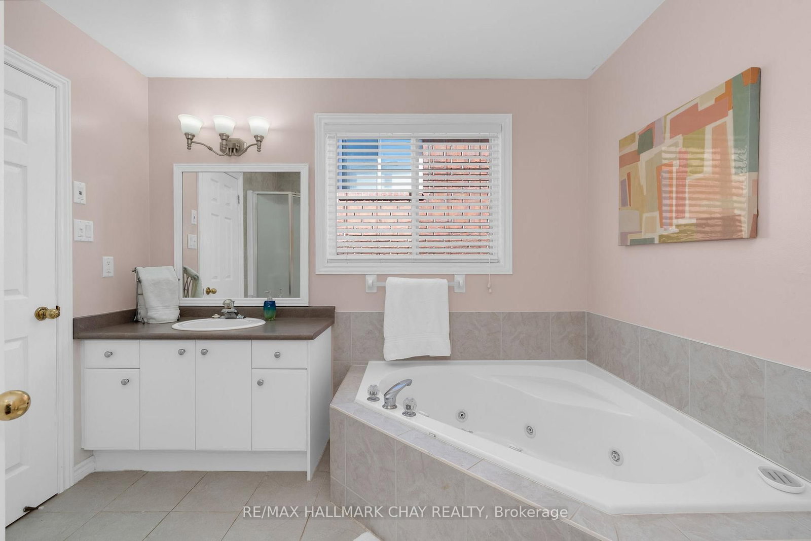 63 Masters Drive • Barrie, ON photo 15