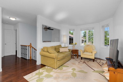 63 Masters Drive • Barrie, ON photo 5