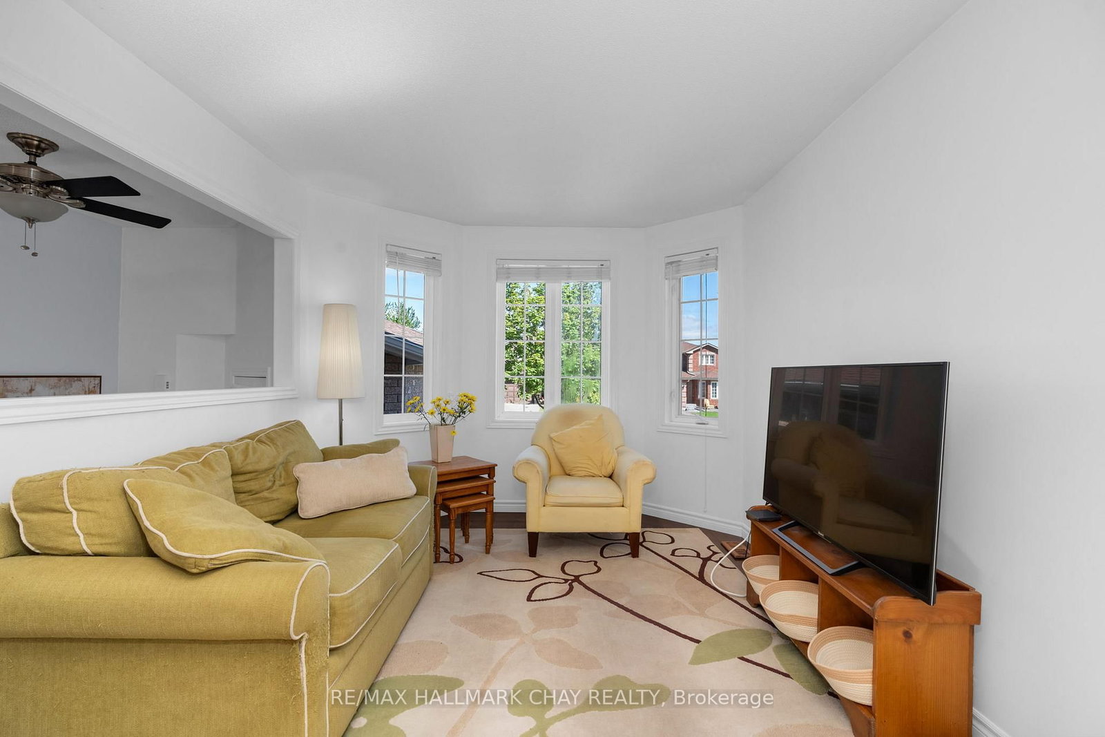 63 Masters Drive • Barrie, ON photo 6