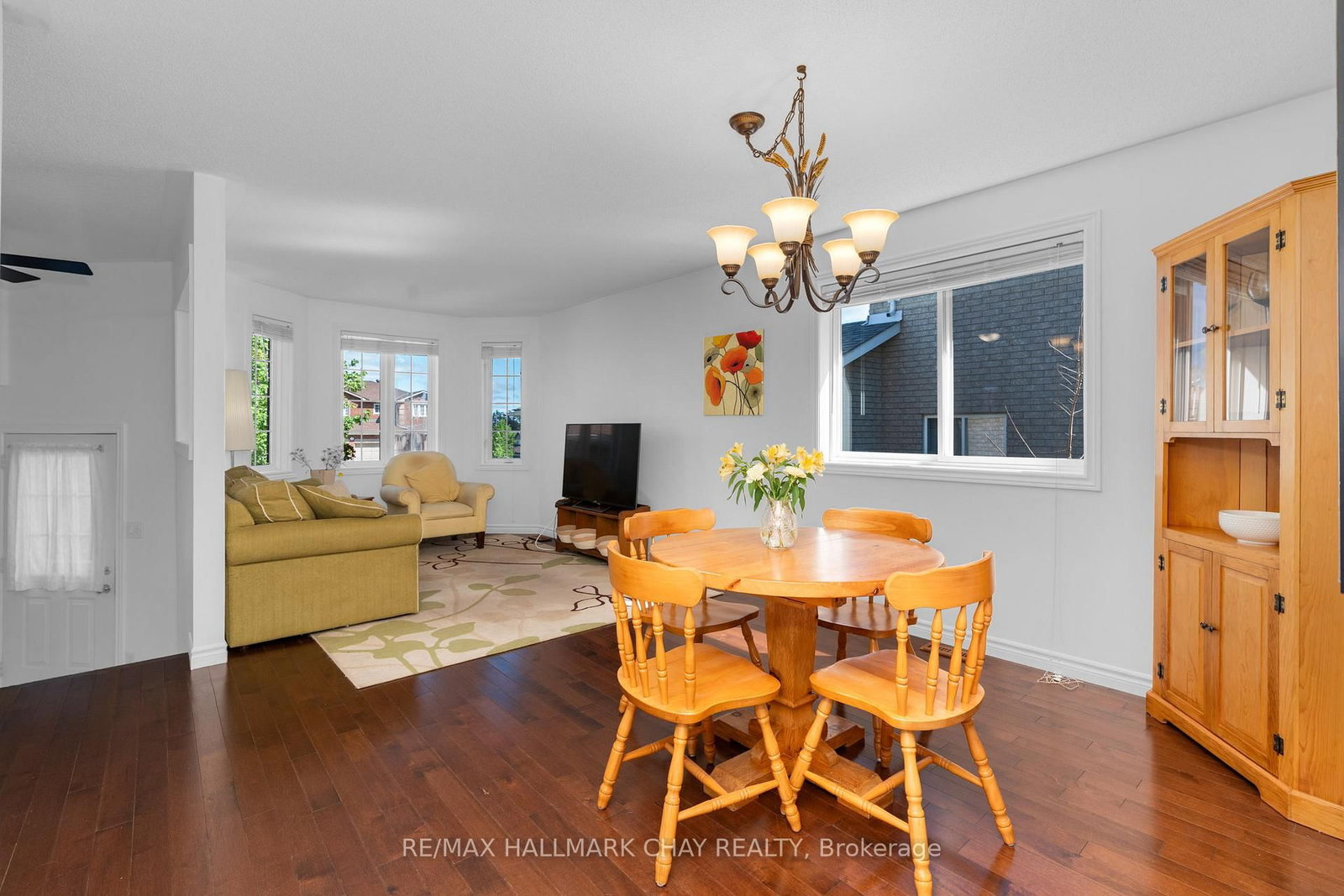 63 Masters Drive • Barrie, ON photo 8