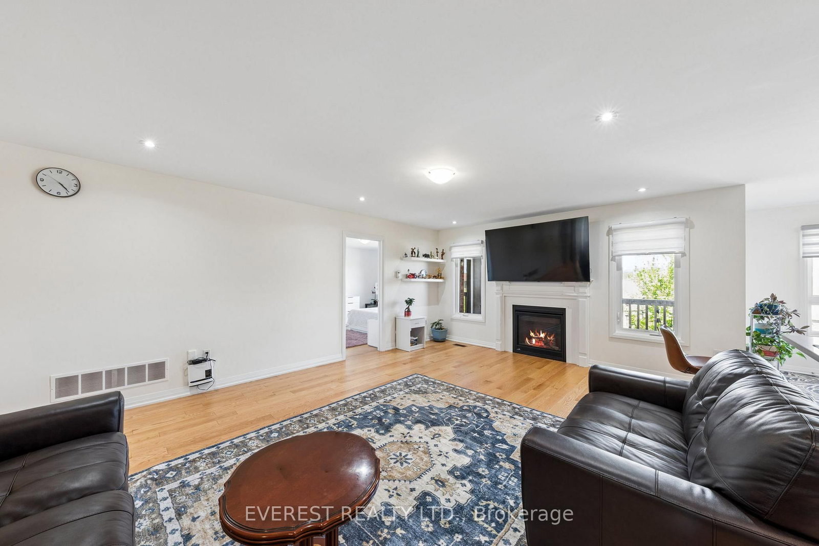 14 Hewson Street • Penetanguishene, ON photo 12