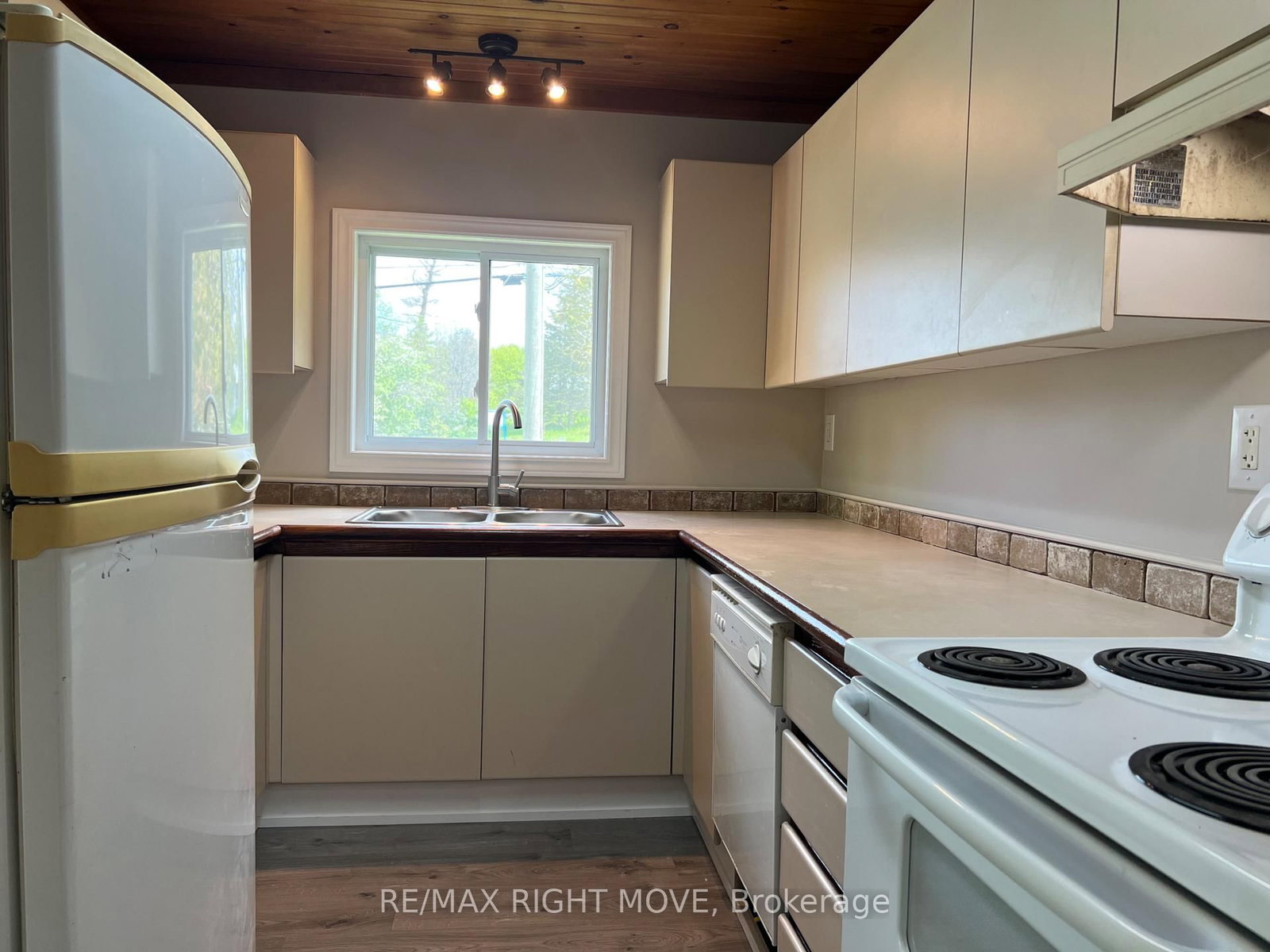 8272 Rama Road N • Ramara, ON photo 18