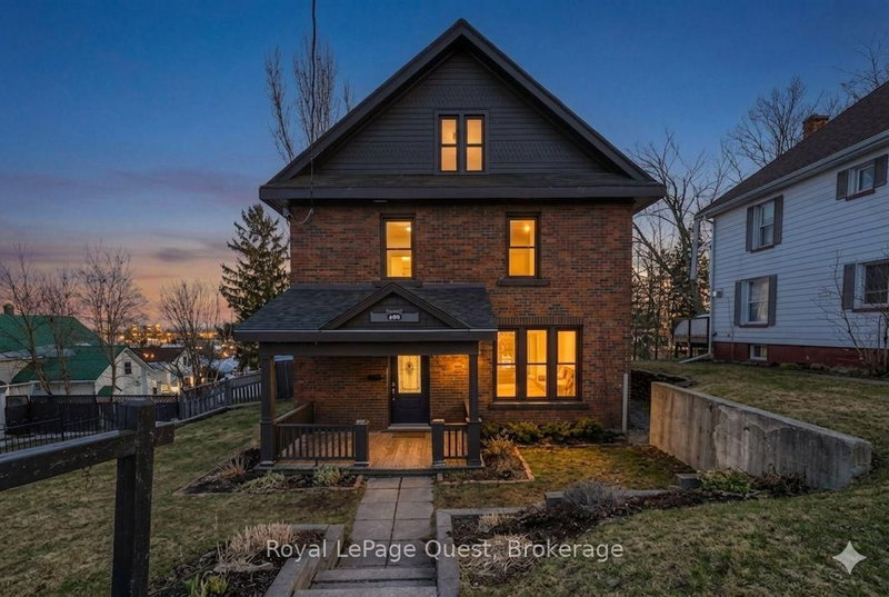 109 Brant St E, Orillia, Ontario