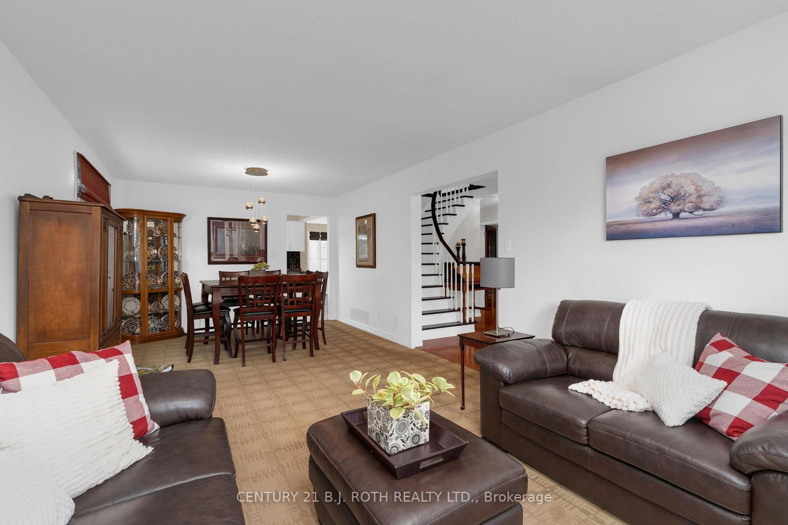 37 Laurentian Lane • Orillia, ON photo 9