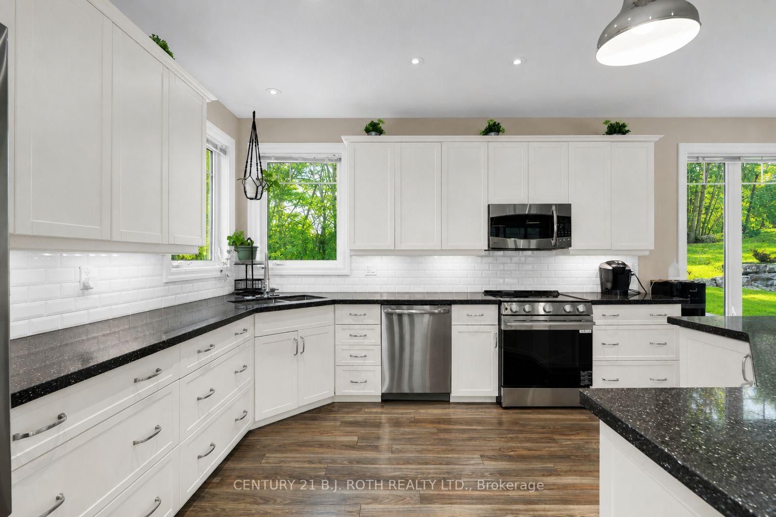 2700 Line 4 N • Oro-Medonte, ON photo 13