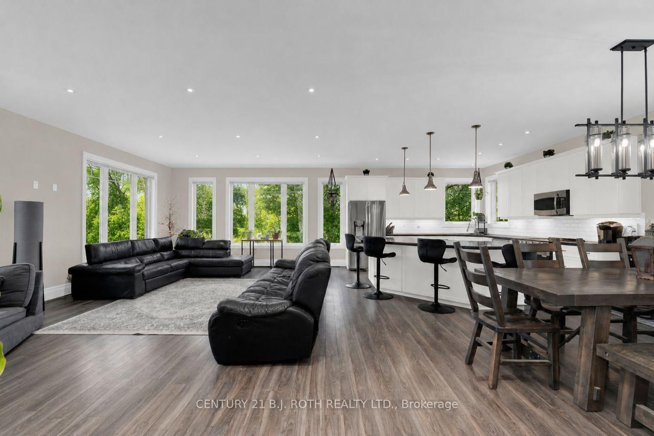 2700 Line 4 N • Oro-Medonte, ON photo 8