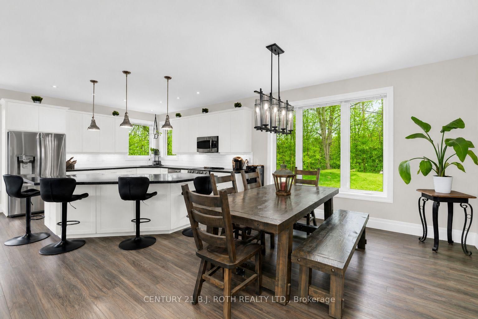 2700 Line 4 N • Oro-Medonte, ON photo 9
