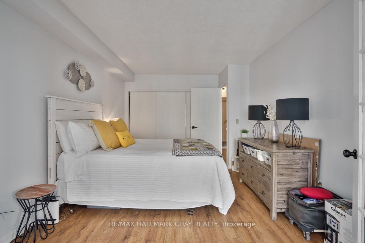 150 Dunlop Street E • #1104 • Barrie, ON photo 13