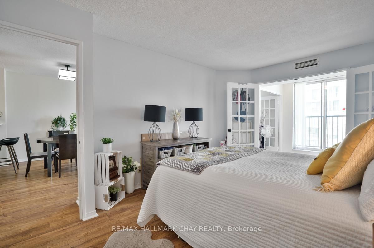 150 Dunlop Street E • #1104 • Barrie, ON photo 14