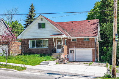 166 Laclie Street