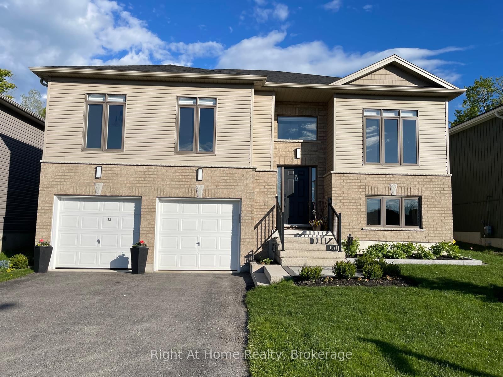 23 Ralph Dalton Boulevard • Tay, ON photo 1