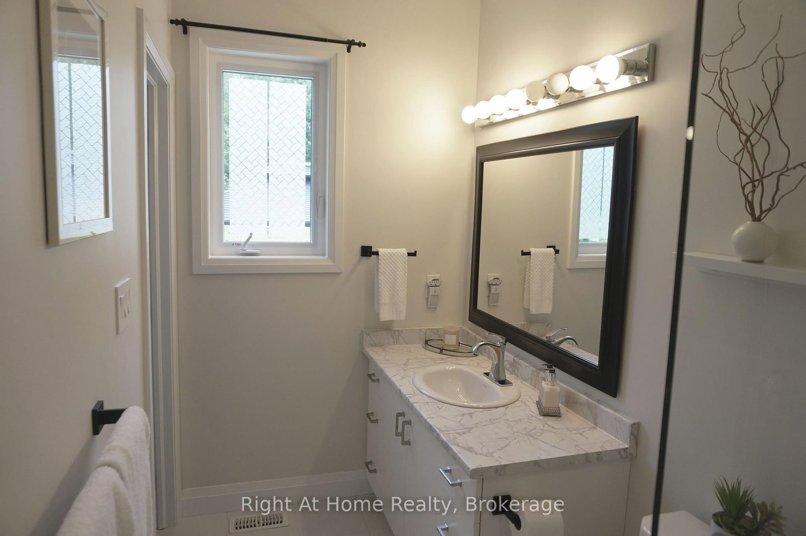23 Ralph Dalton Boulevard • Tay, ON photo 22