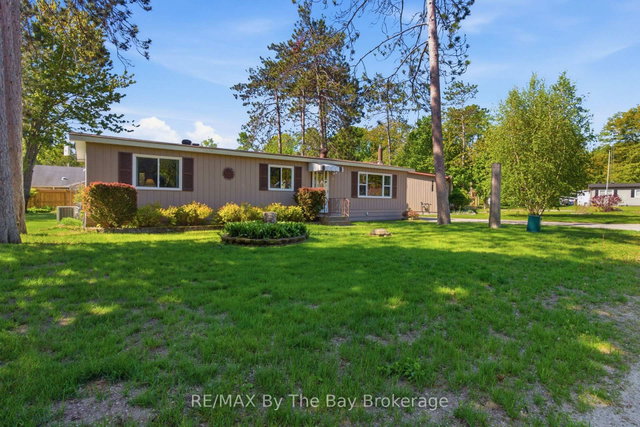 3 Golf Avenue