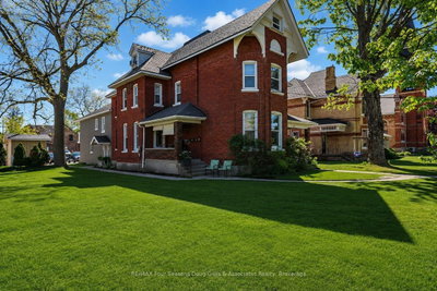 57 Elgin Street • Collingwood, ON photo 3
