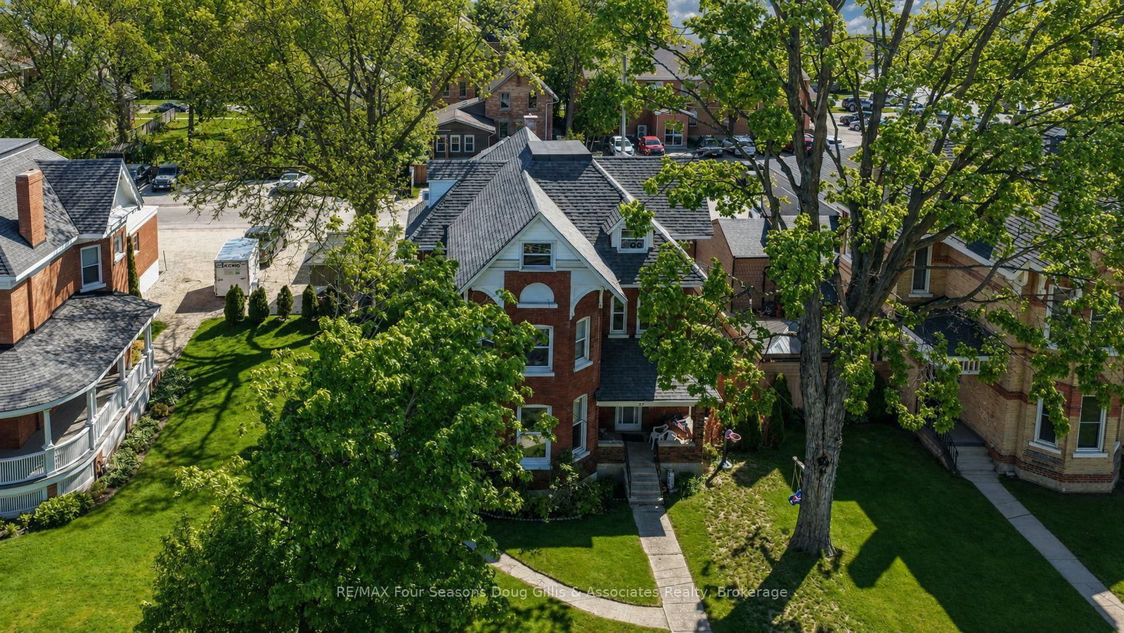 57 Elgin Street • Collingwood, ON photo 4