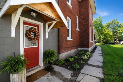 57 Elgin Street • Collingwood, ON photo 9
