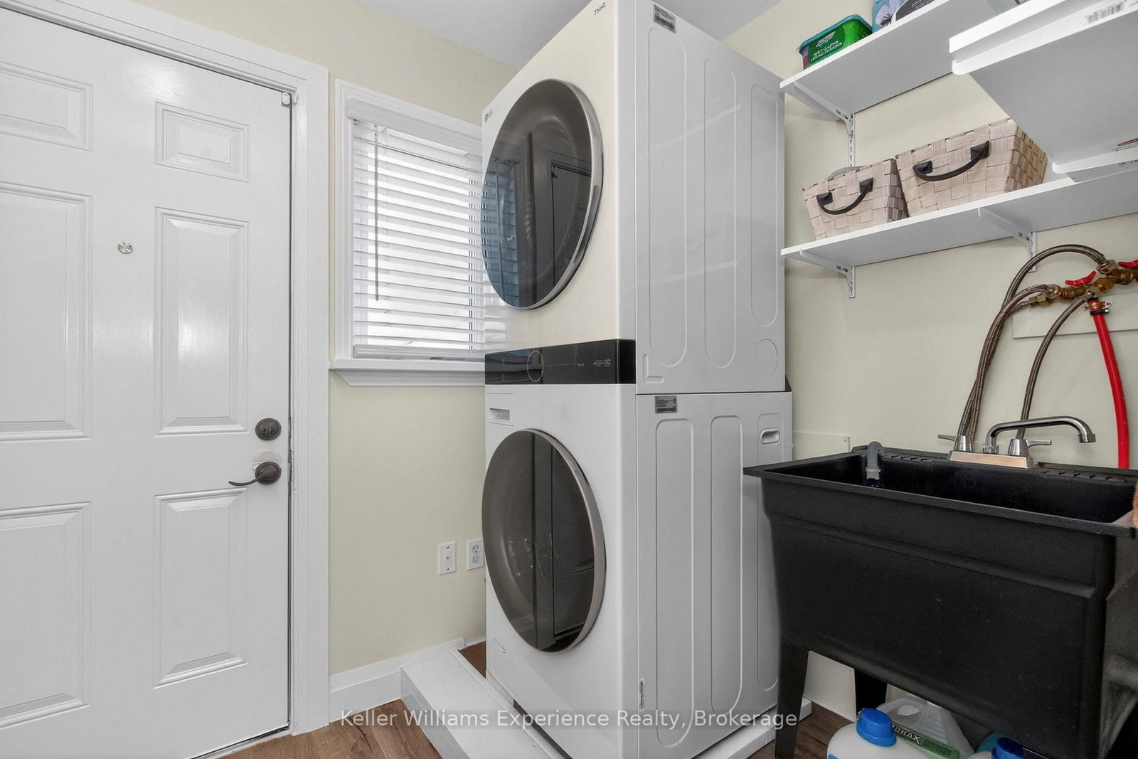 174 Seventh Street • Midland, ON photo 19