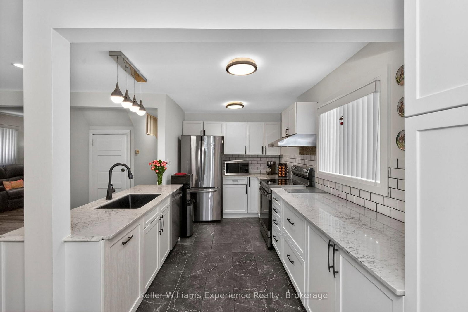 174 Seventh Street • Midland, ON photo 6