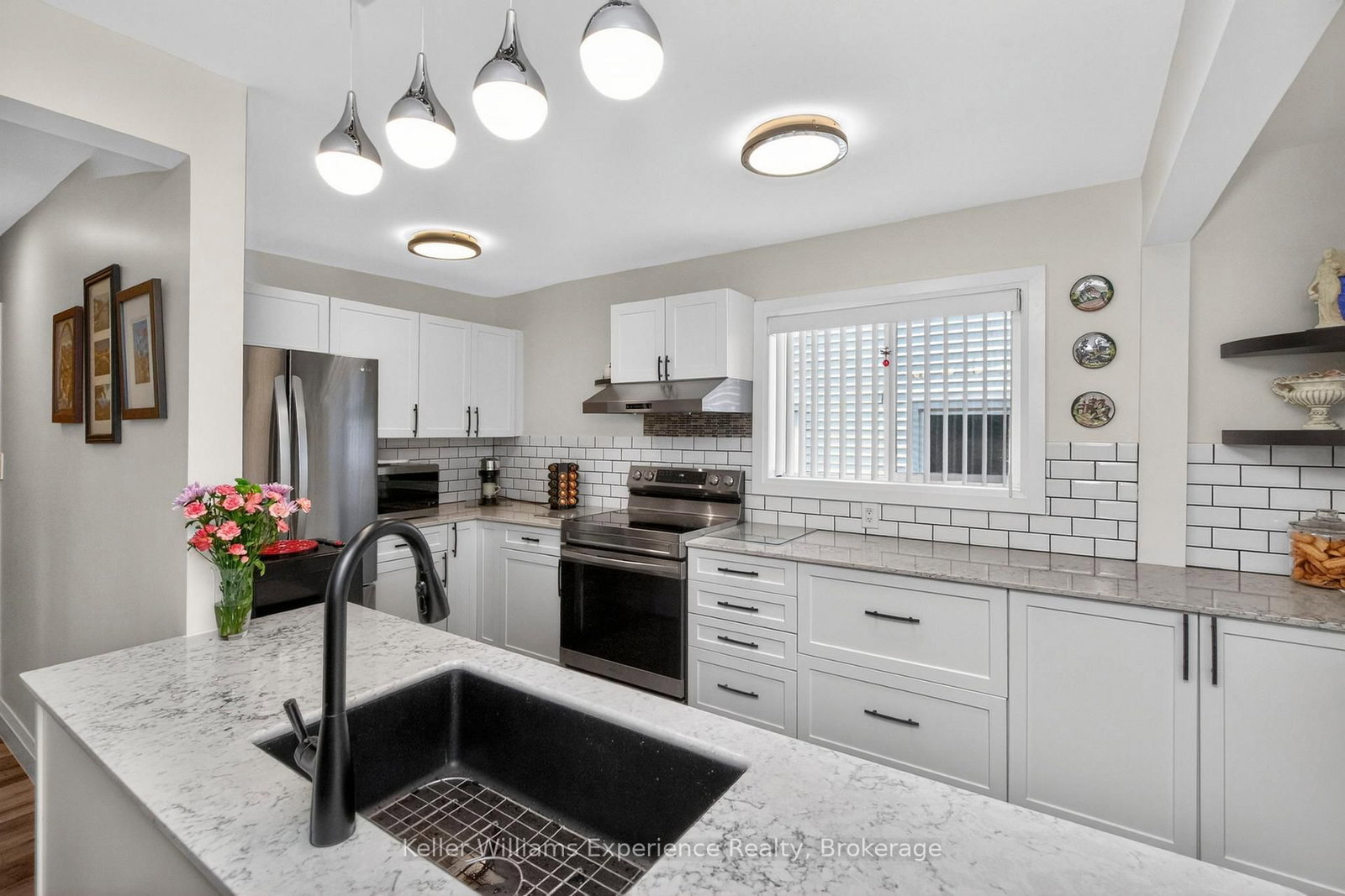 174 Seventh Street • Midland, ON photo 8