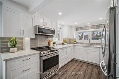 29 N 69th Street • Wasaga Beach, ON photo 8