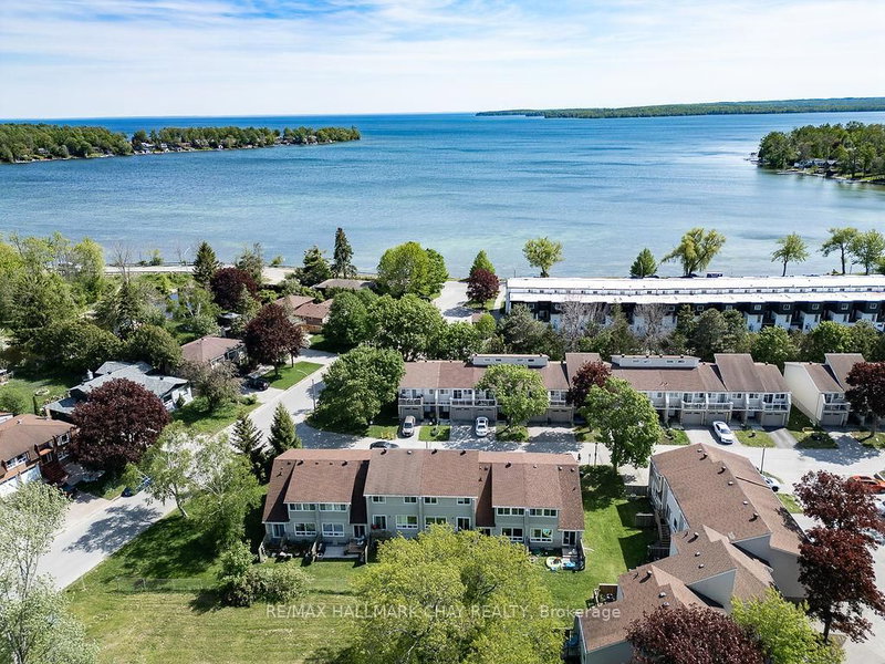 40 - 12 Lankin Boulevard