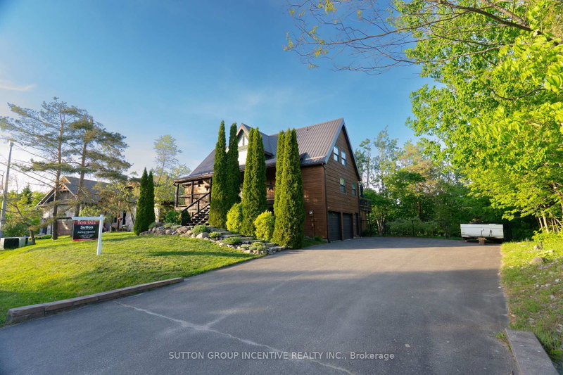 17 Bridle Path
