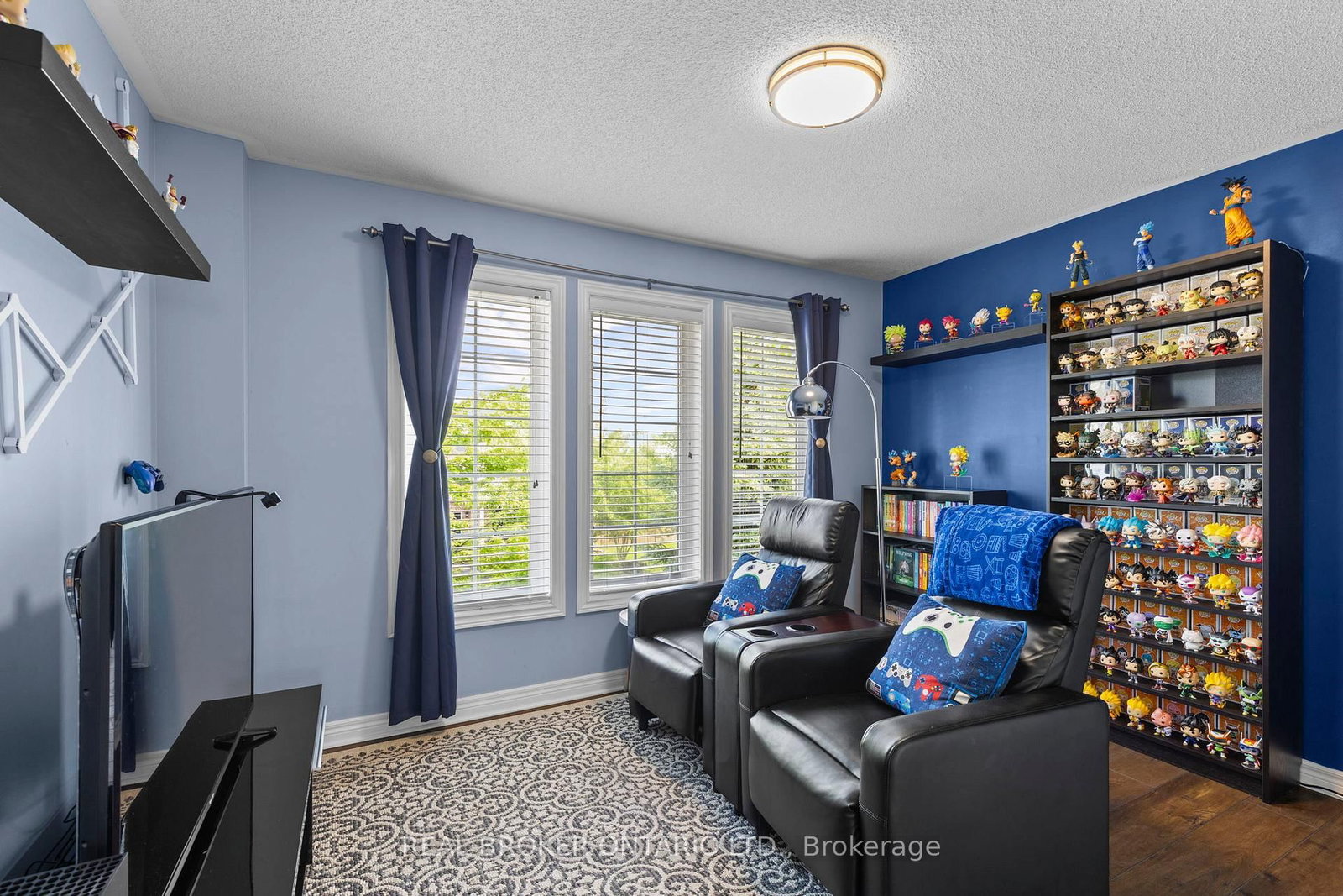 17 CRANBERRY Lane • Barrie, ON photo 16