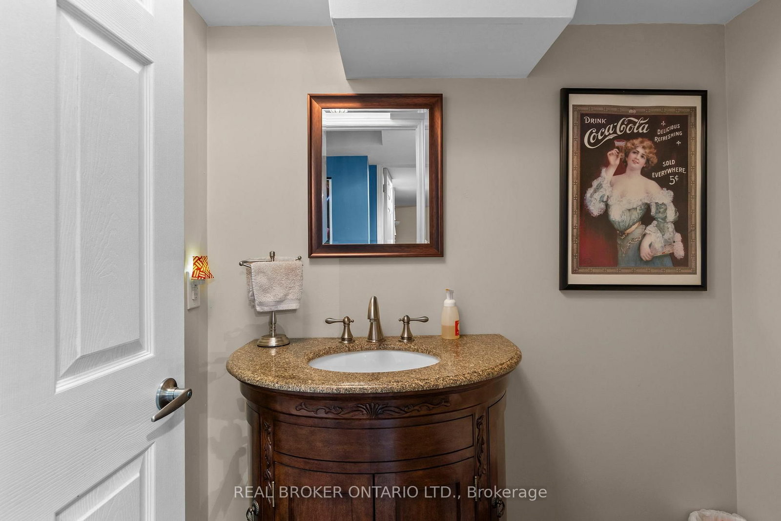 17 CRANBERRY Lane • Barrie, ON photo 32