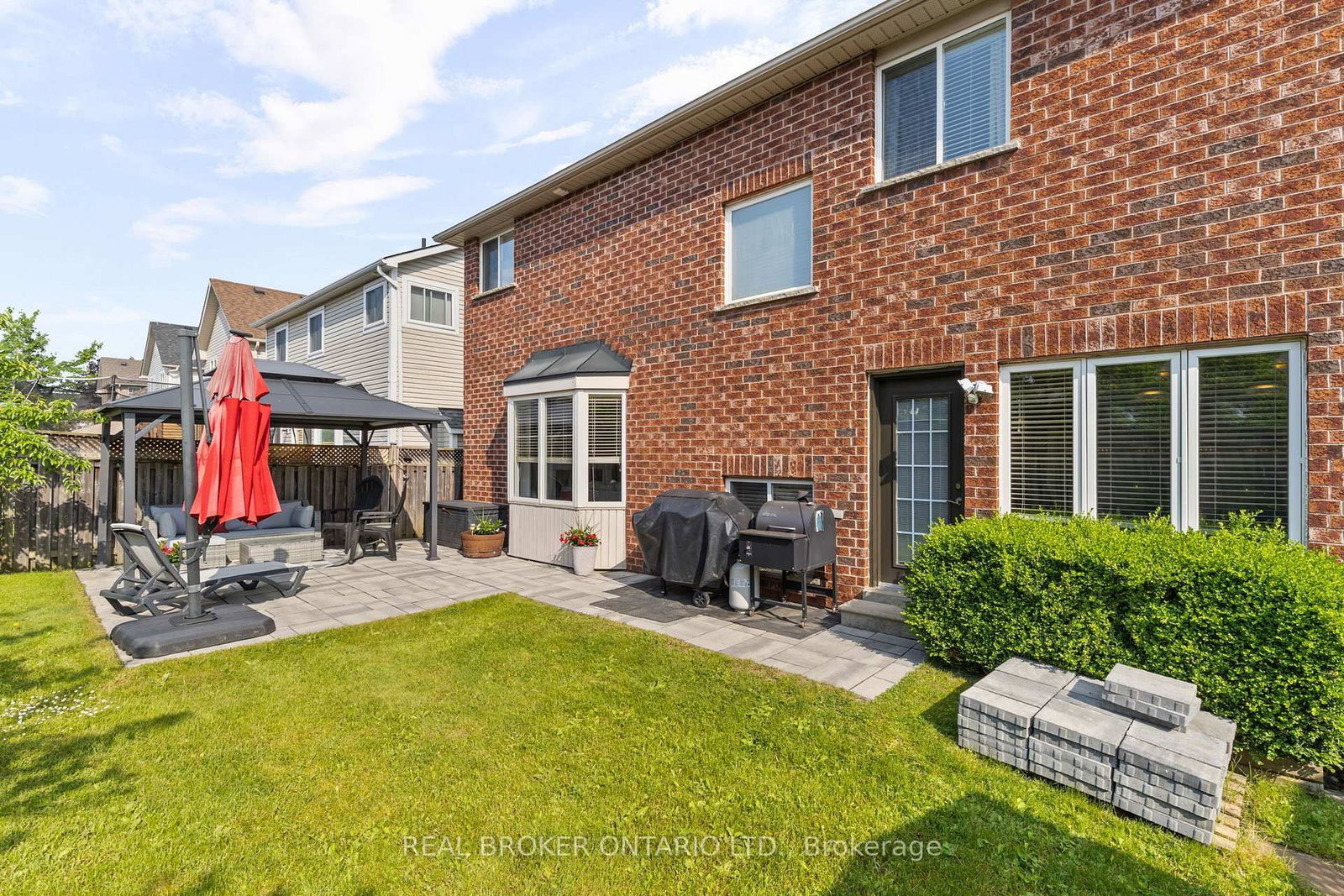 17 CRANBERRY Lane • Barrie, ON photo 36