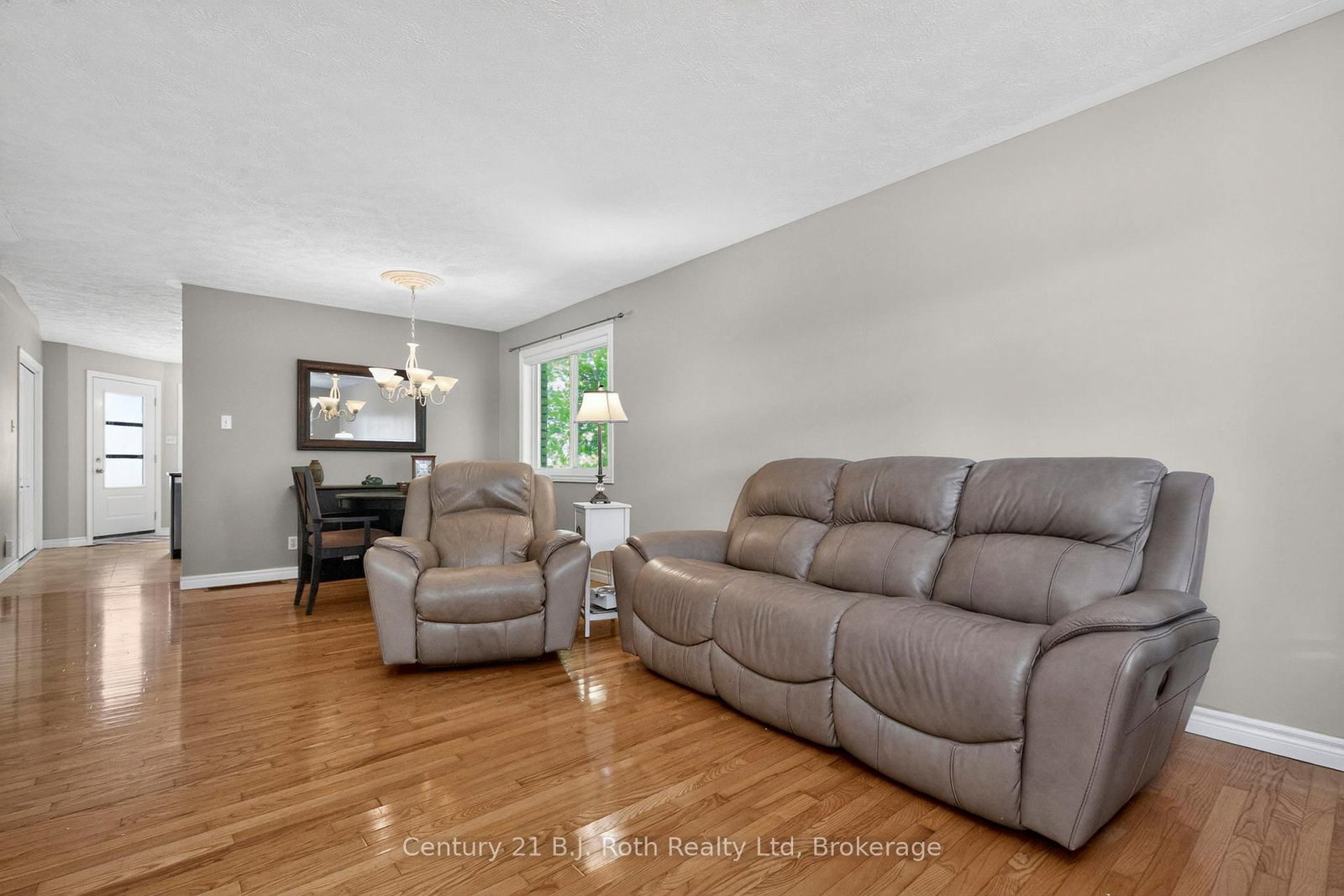 24 Marchand Drive • Penetanguishene, ON photo 5