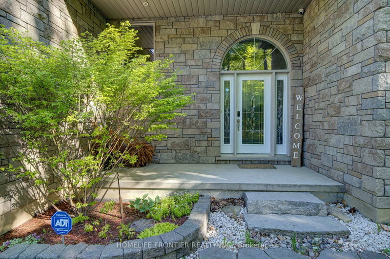 42 Forest Circle