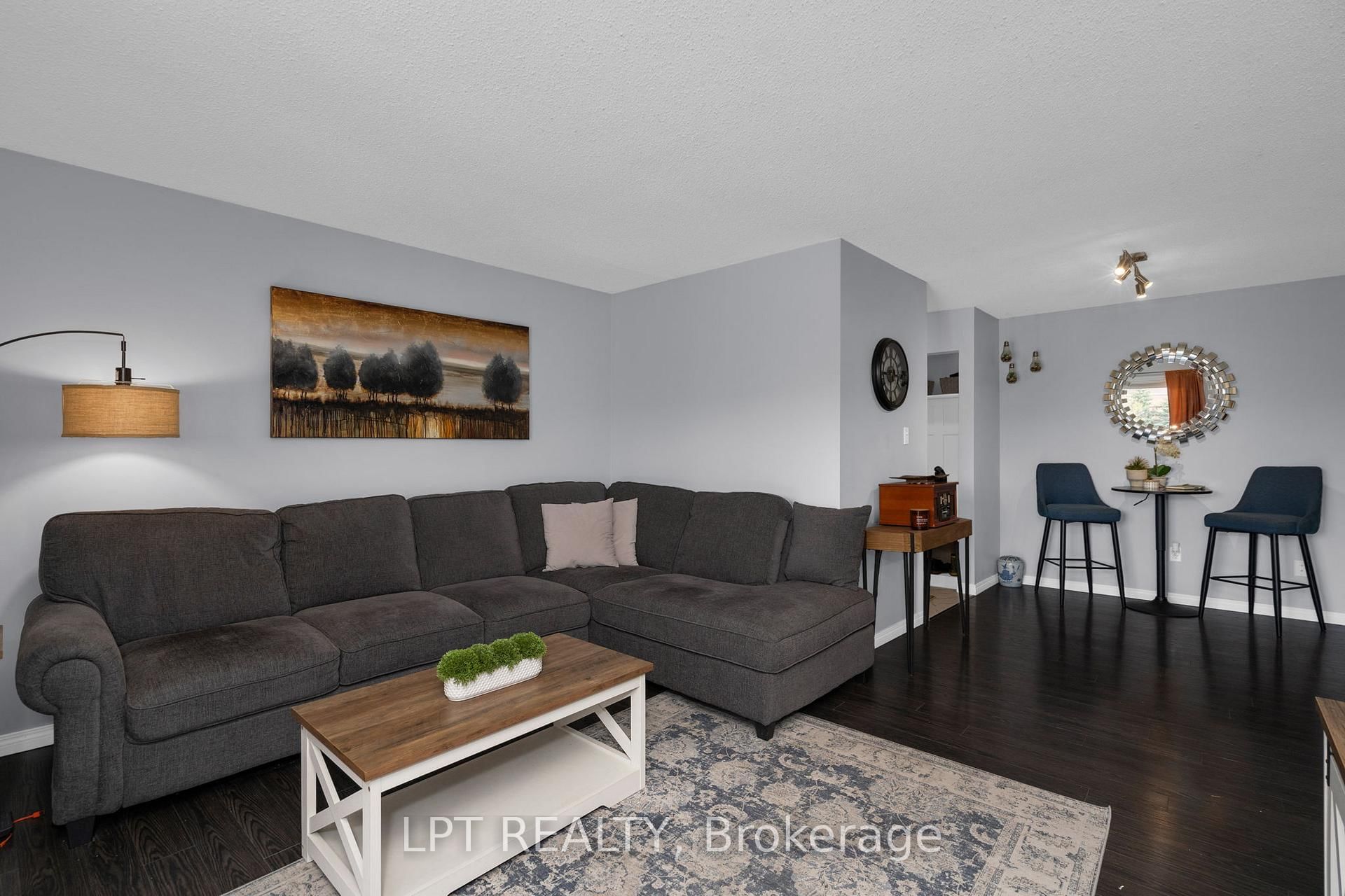 167 Edgehill Drive, Unit E11