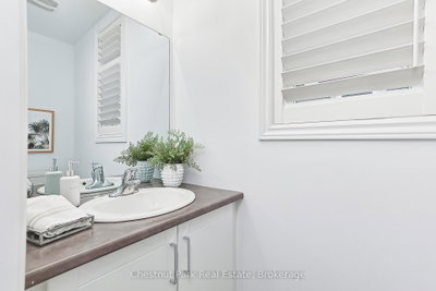 18 Gregory Avenue • Collingwood, ON photo 5