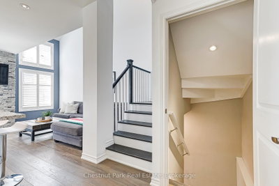 18 Gregory Avenue • Collingwood, ON photo 6