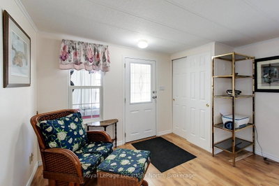 55 Topaz Street • Wasaga Beach, ON photo 6