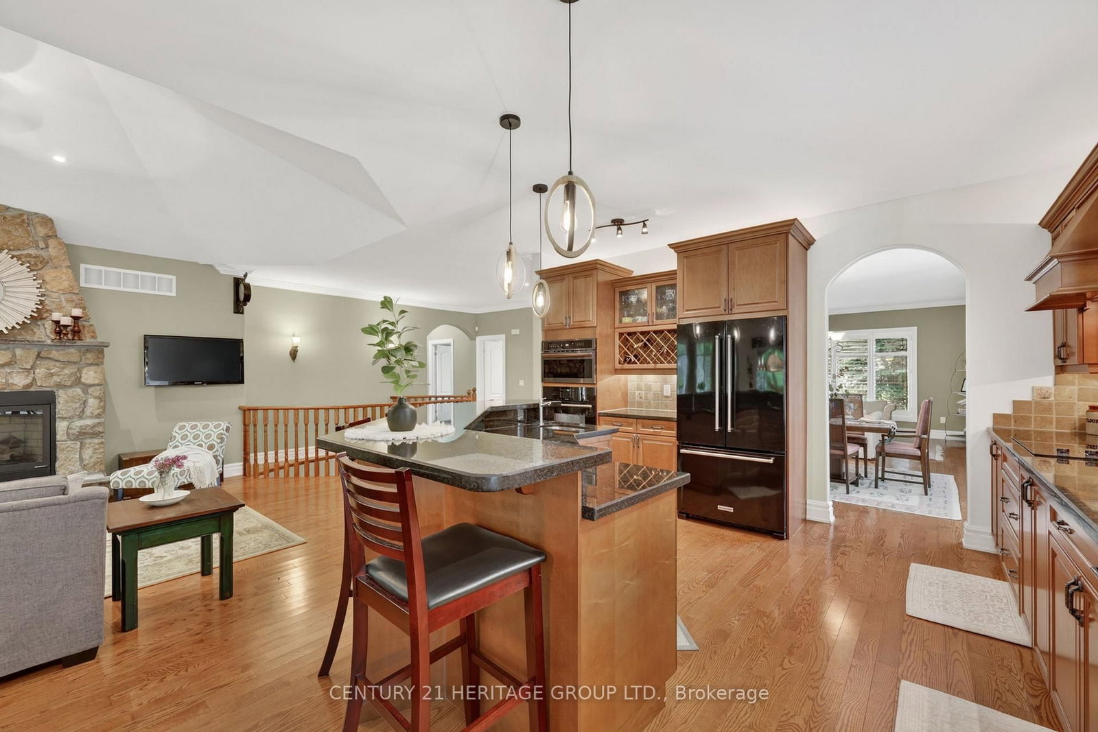 22 Lloyd Cook Drive E • Springwater, ON photo 11