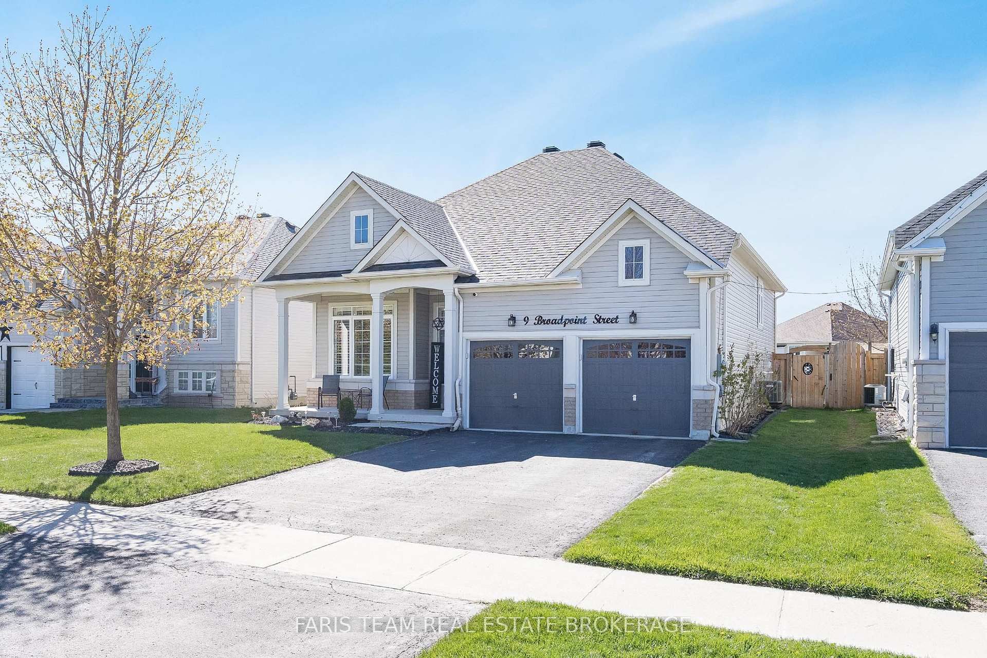 9 Broadpoint Street