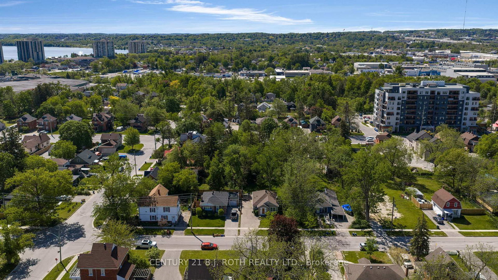 51 Henry Street • Barrie, ON photo 40