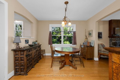 51 Henry Street • Barrie, ON photo 7