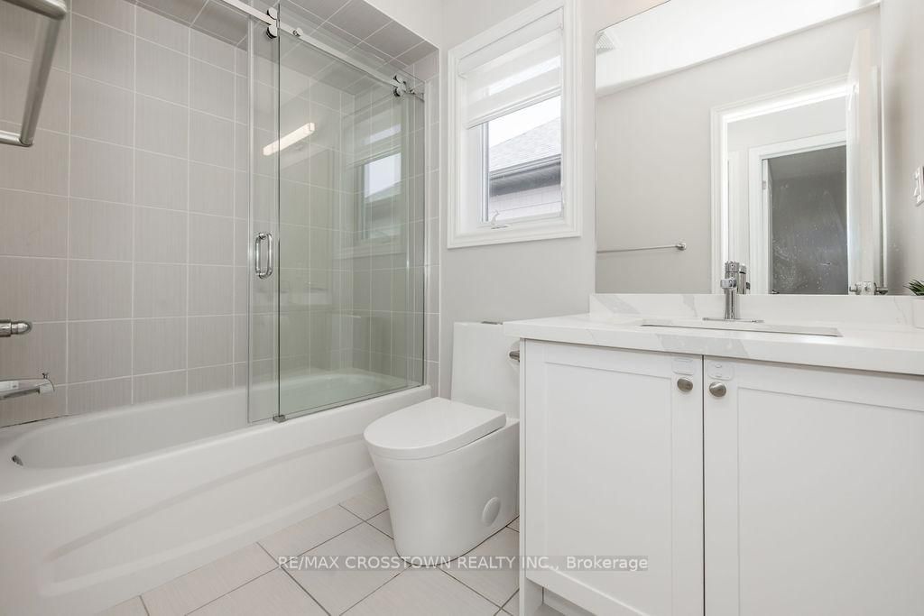 18 Deneb Street • Barrie, ON photo 18
