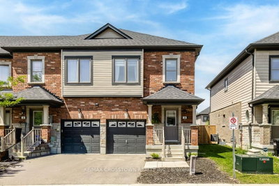 18 Deneb Street • Barrie, ON photo 2
