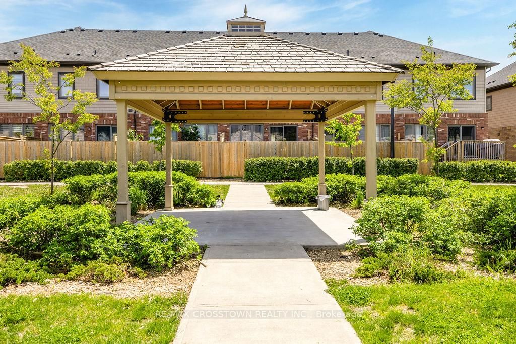 18 Deneb Street • Barrie, ON photo 22