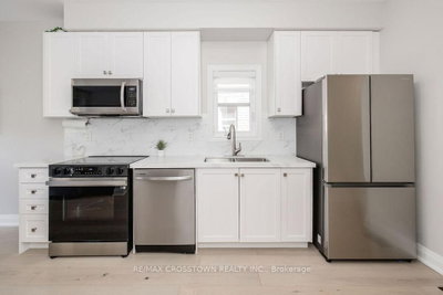 18 Deneb Street • Barrie, ON photo 5