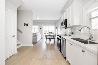 18 Deneb Street • Barrie, ON photo 7