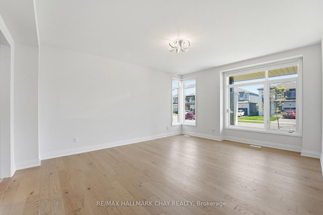 25 Del Ray Crescent