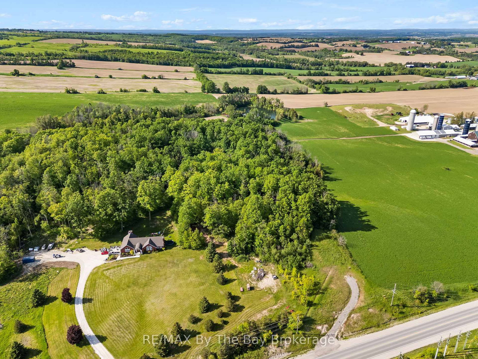 7346 County Rd 9 Road • Clearview, ON photo 1