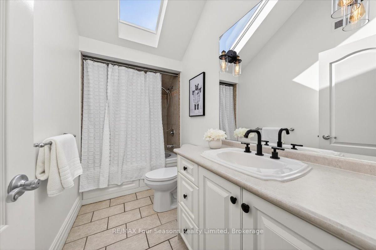 98 Huron Street • Collingwood, ON photo 22