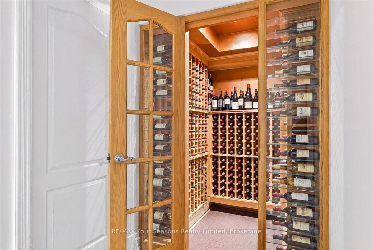 98 Huron Street • Collingwood, ON photo 24