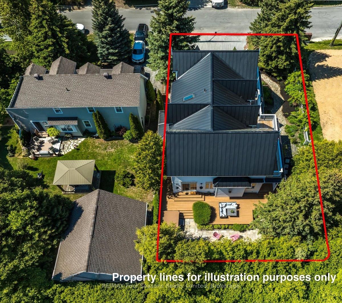 98 Huron Street • Collingwood, ON photo 32